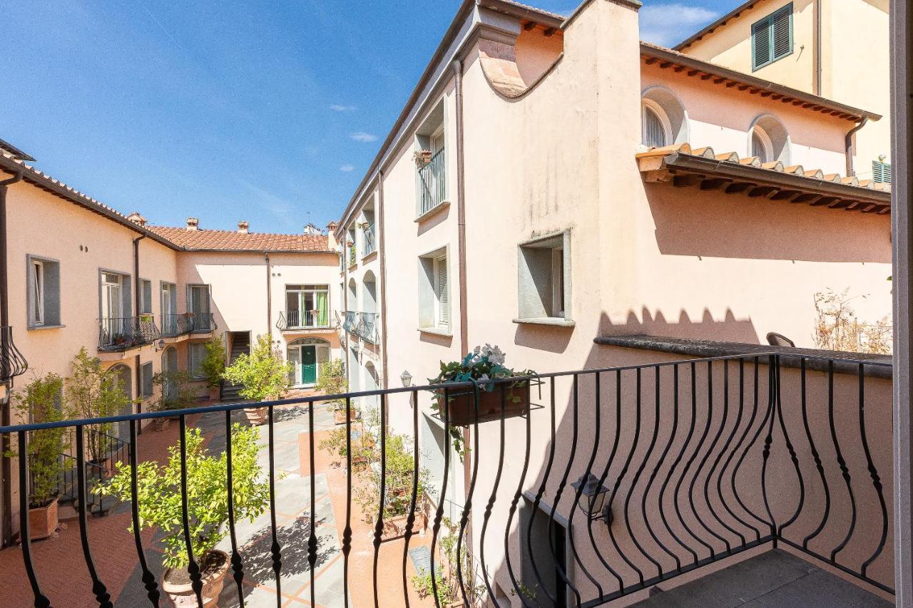 Palazzo Ghibellina 2 By Rental In Florens Exteriör bild